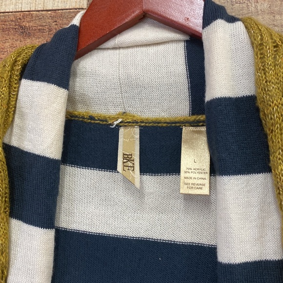 BKE Buckle Layered Cardigan L - Picture 2 of 4